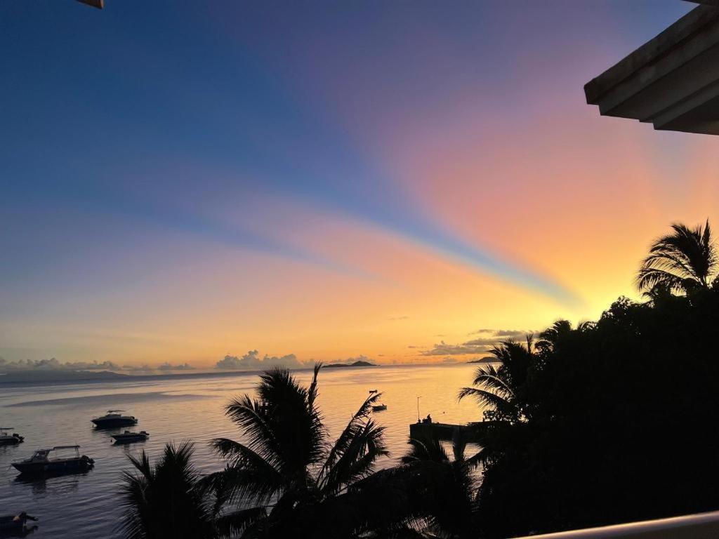 Diamond Plaza Hotell Grand Anse  Eksteriør bilde